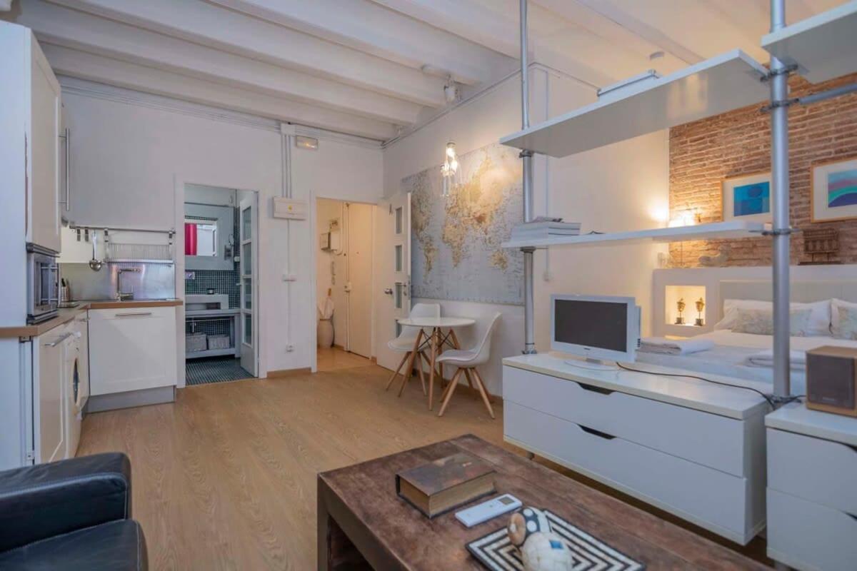 Exclusive 2 Bedroom Apartment In The City Center 바르셀로나 외부 사진