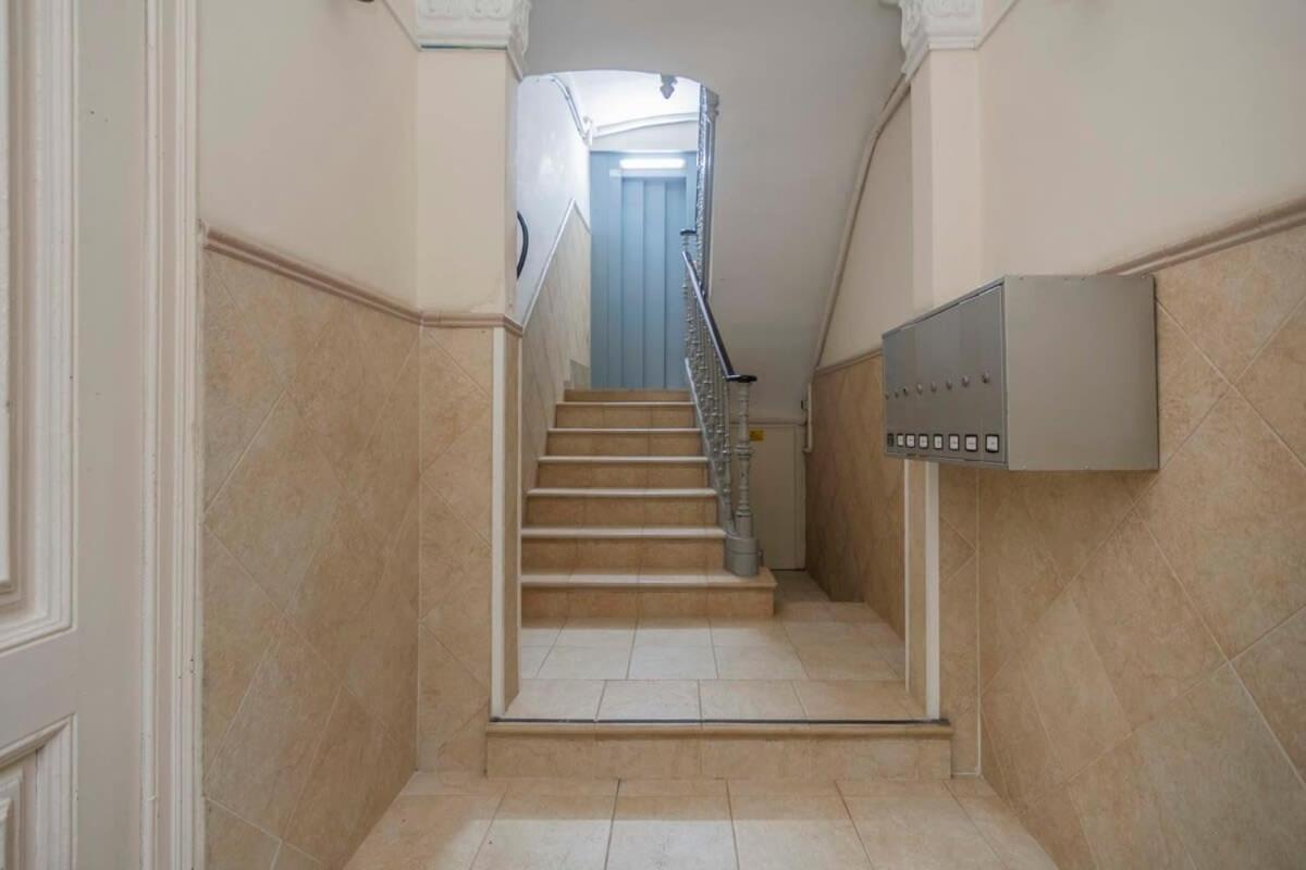 Exclusive 2 Bedroom Apartment In The City Center 바르셀로나 외부 사진
