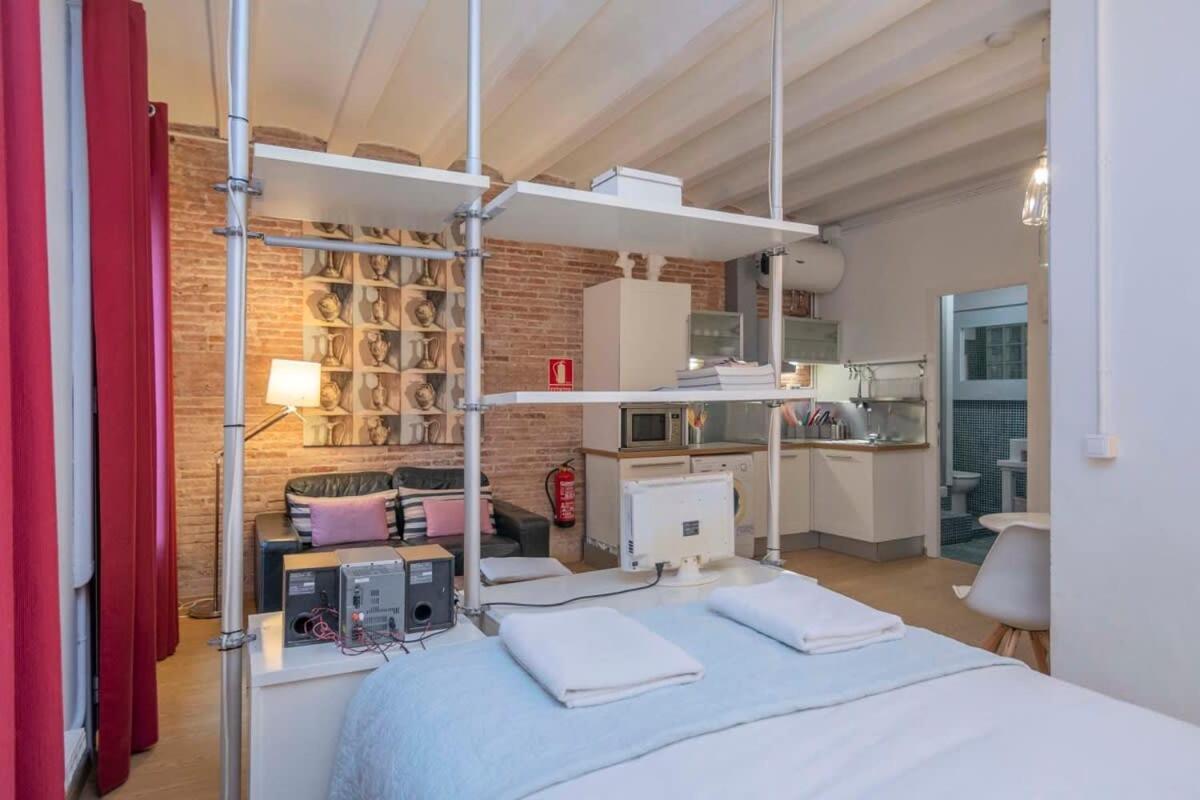 Exclusive 2 Bedroom Apartment In The City Center 바르셀로나 외부 사진