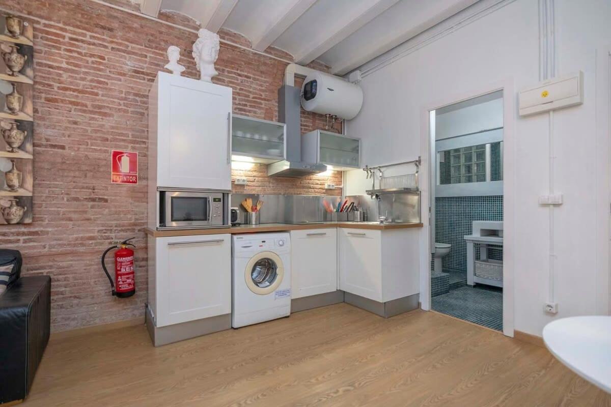 Exclusive 2 Bedroom Apartment In The City Center 바르셀로나 외부 사진