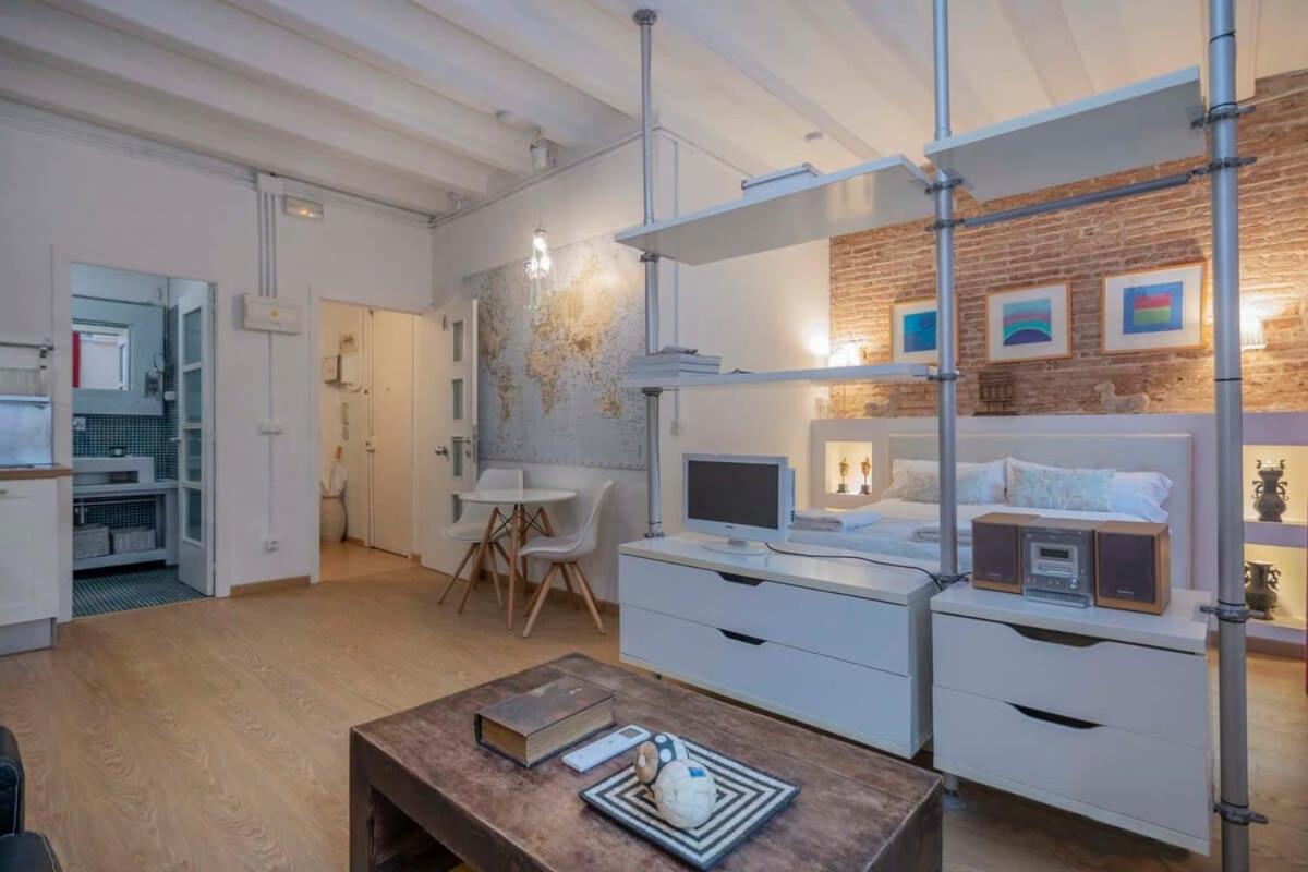Exclusive 2 Bedroom Apartment In The City Center 바르셀로나 외부 사진