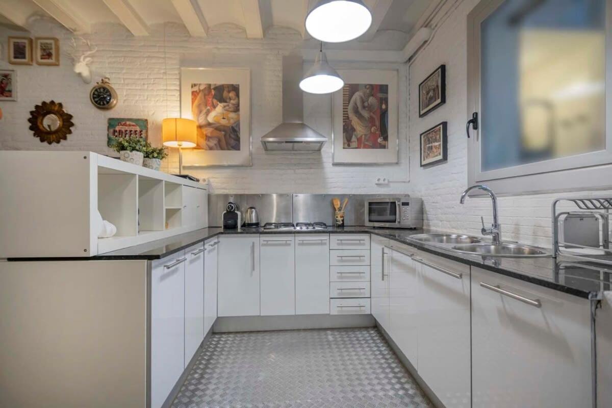 Exclusive 2 Bedroom Apartment In The City Center 바르셀로나 외부 사진
