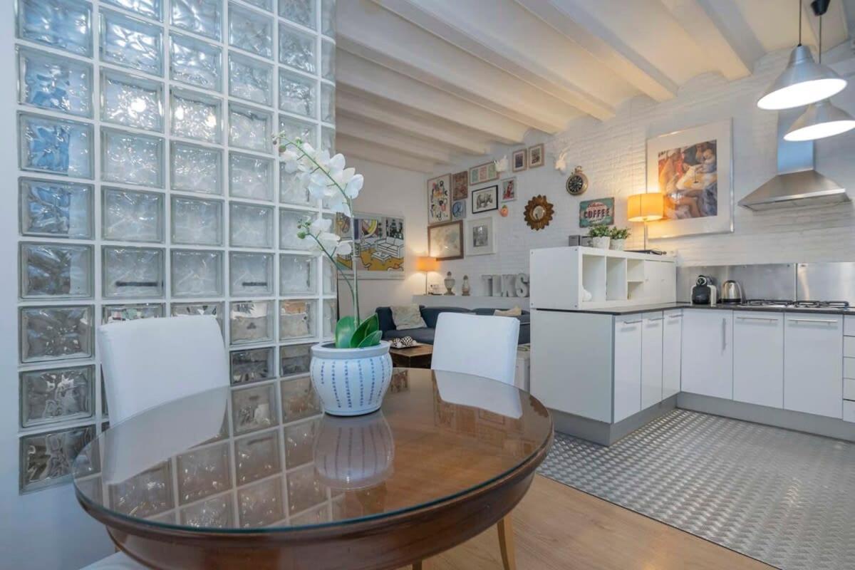 Exclusive 2 Bedroom Apartment In The City Center 바르셀로나 외부 사진
